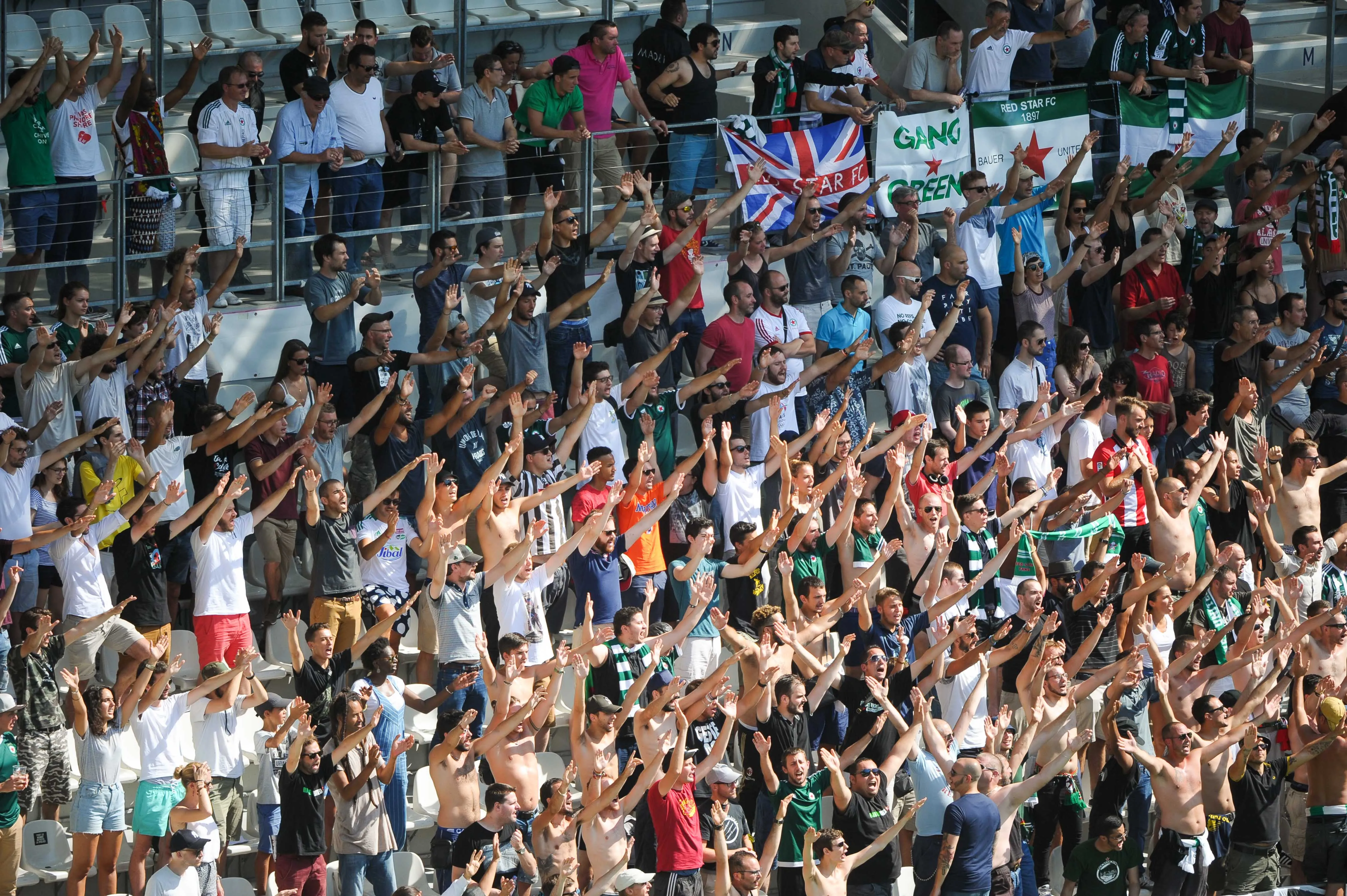 Les supporters jouent-ils un rôle à l’extérieur ?