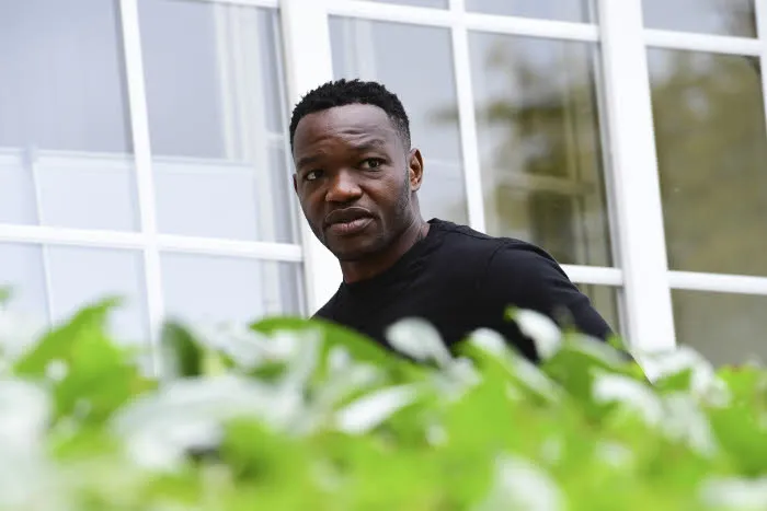 Mandanda titulaire avec les Bleus