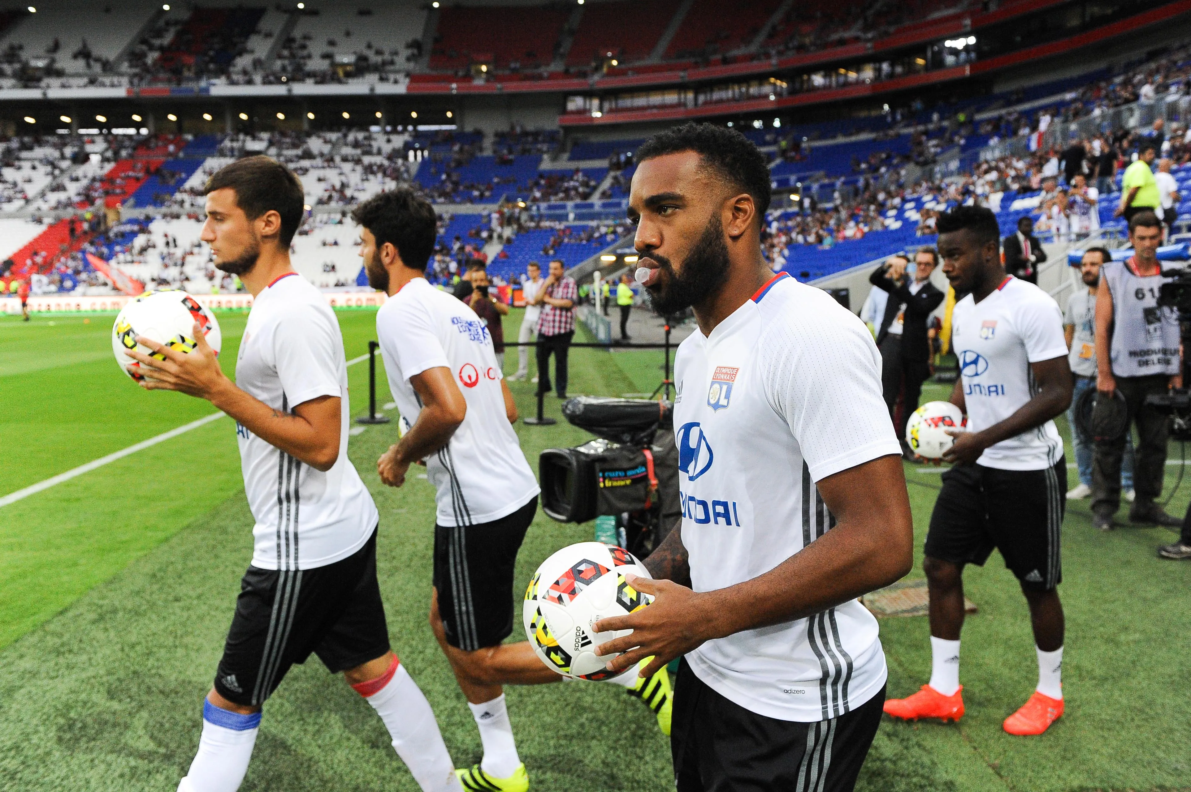 OL : Jackpot pour Lacazette ?