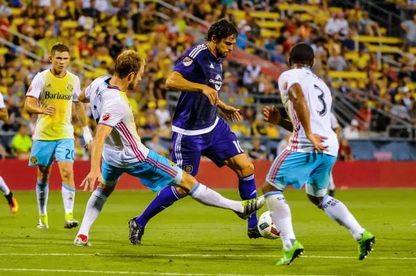 MLS : Kaká plus fort que Drogba