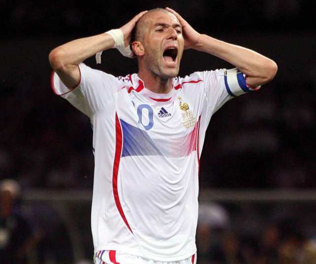 Tu sais que tu kiffes l’anti-France quand…