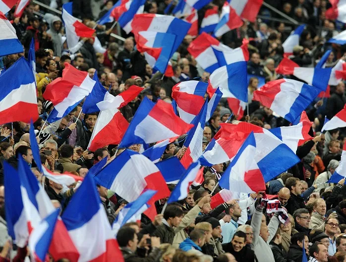 Tu sais que la France va passer les barrages quand…
