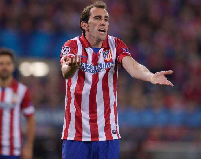 Godín, à un marquage près…