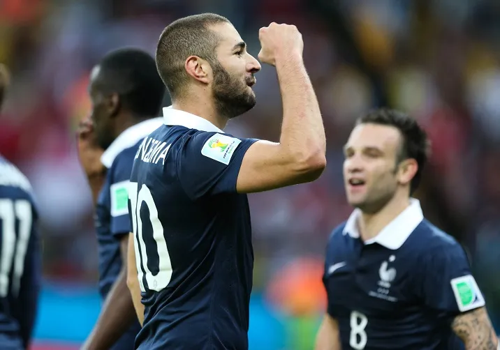 Vine : Doublé pour Benzema, 3-0