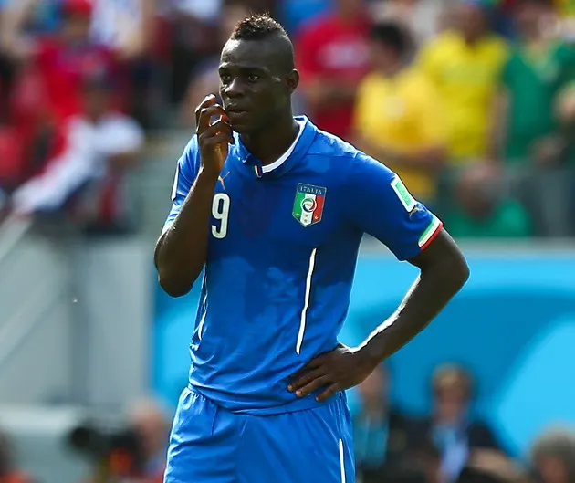Vine : Balotelli fait du kung-fu
