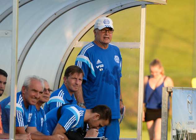 Tu sais que tu regardes un match amical de reprise quand…