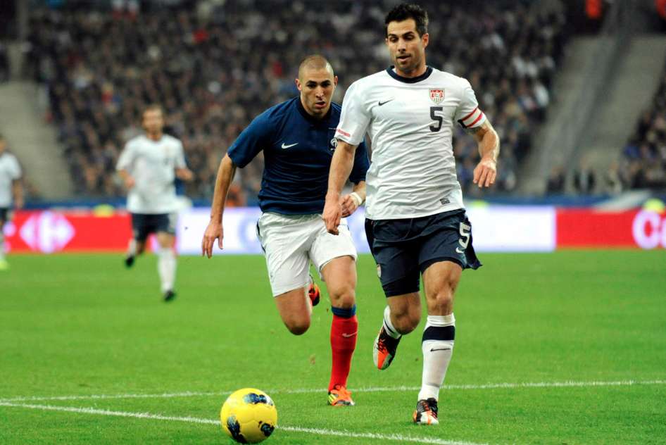 Bocanegra va arrêter