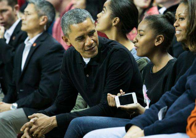 Barack Obama honore son pari