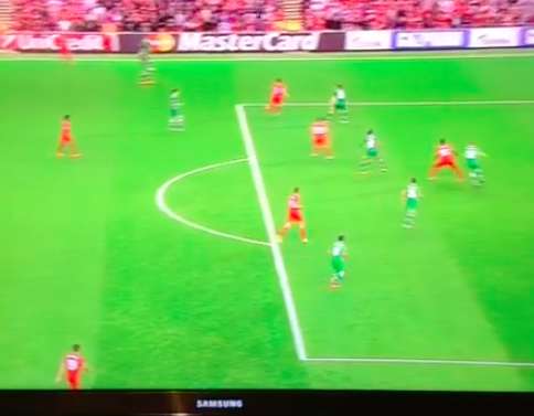 Vine : Le premier but de Balotelli avec les <i>Reds</i>