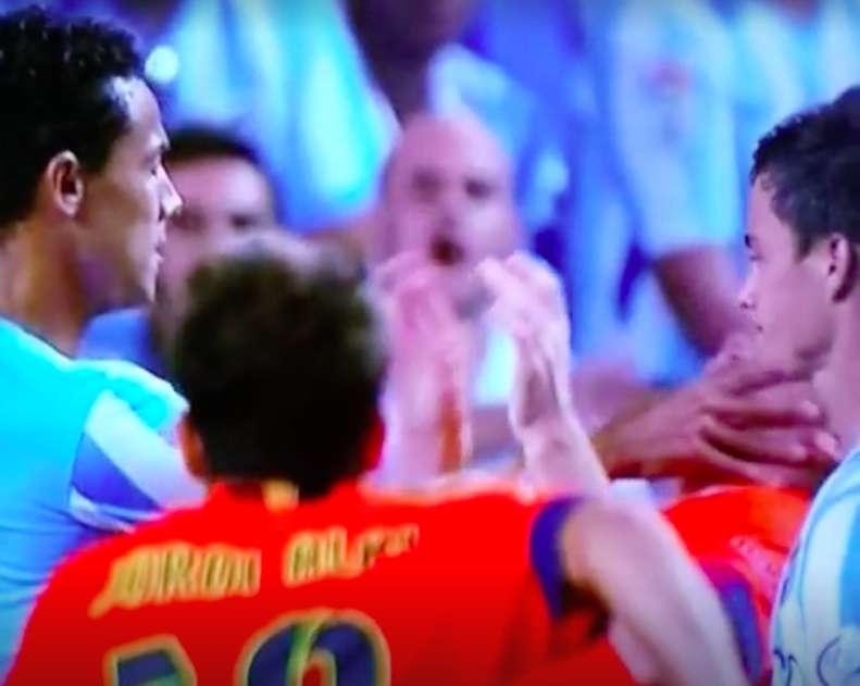 Vine : Messi chahuté