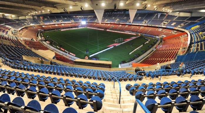 Stade à vendre sur Paris, joli quartier …