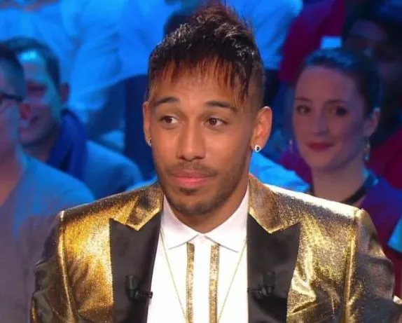 Est-ce bien raisonnable, le look des footeux au CFC ?