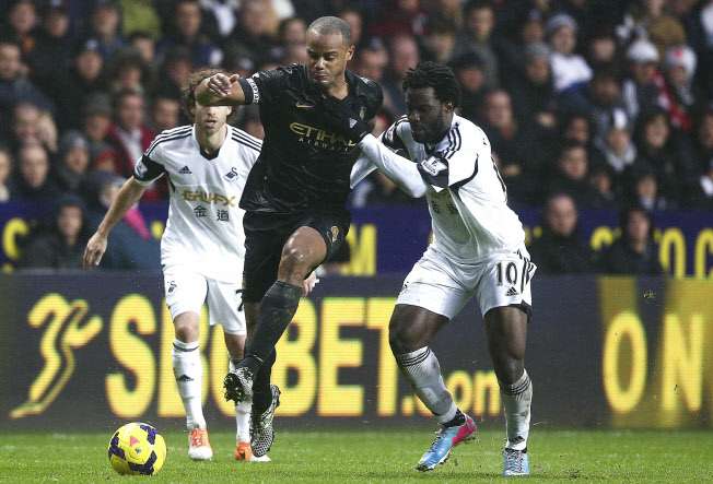 Wilfried Bony à City (officiel)