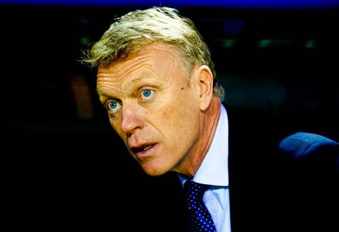 Vine : Quand Moyes pose en pein match, avec des fans