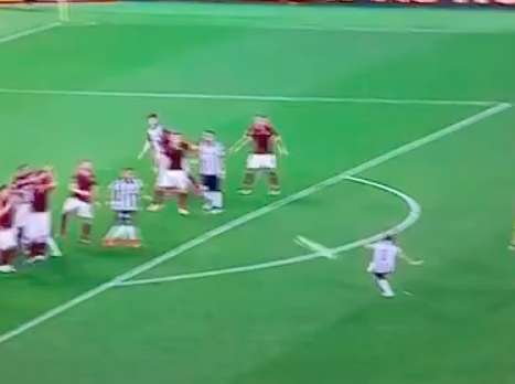 Vine : Le coup franc de Tévez