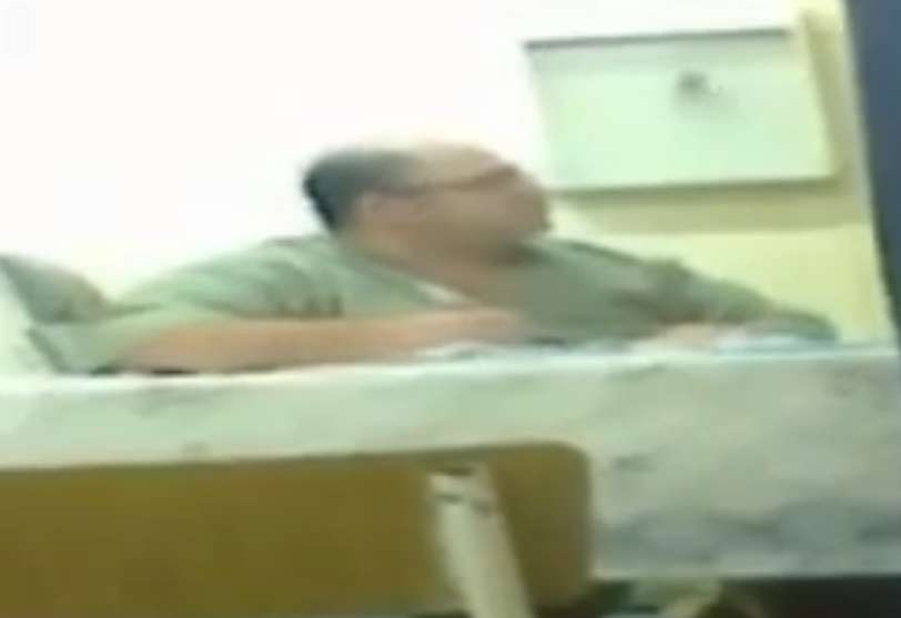 Un médecin ignore un patient pendant PSG-Barça