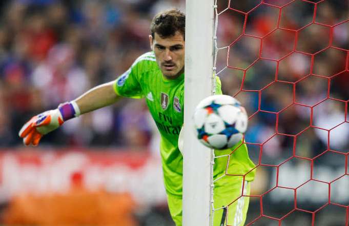 Casillas chaud pour le derby