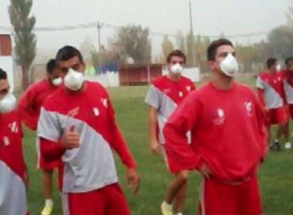 Le volcan Calbuco affecte le football