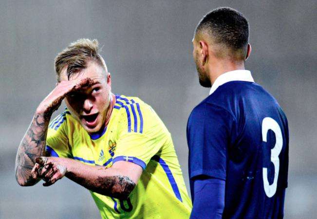 Kurzawa se fait chambrer