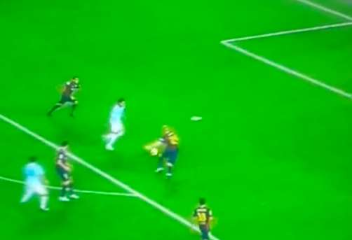 Vine : Le but de Larrivey au Camp Nou