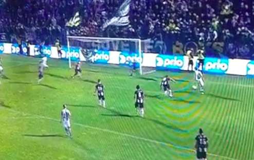 Vine : Le slalom et la praline de Mauro Da Silva