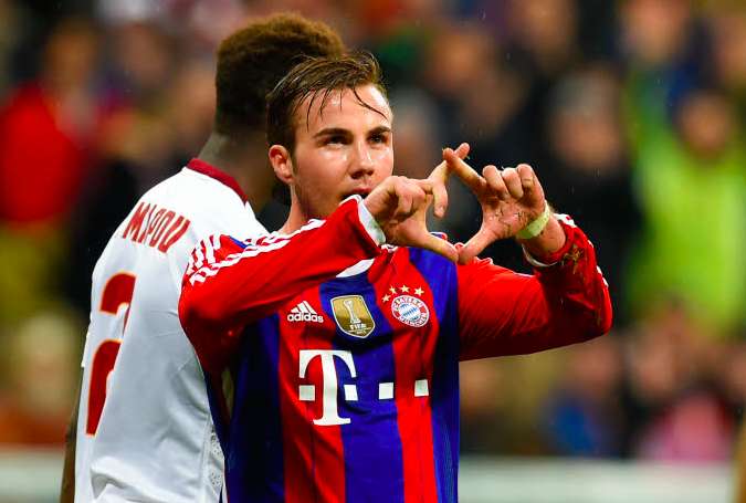 Vine : Götze, petit corps, grosse frappe