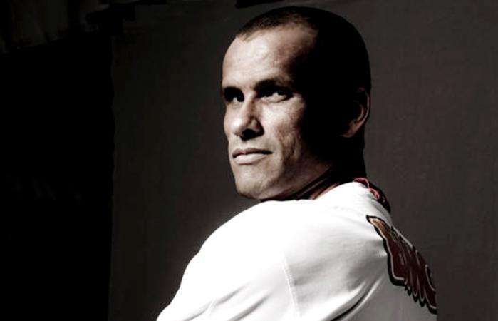 Rivaldo met son club en vente sur Instagram