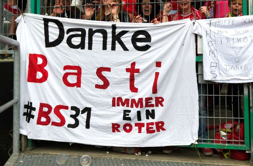 Vidéo : Bastian Schweinsteiger fait ses adieux