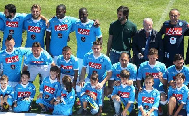 Le nouveau maillot de Naples