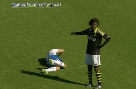 Vidéo : la simulation ridicule d’un Suédois