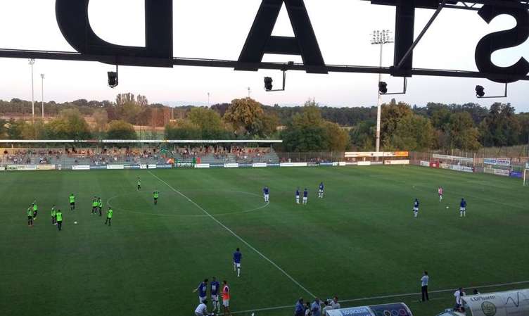 National : un spectateur remplace un arbitre blessé