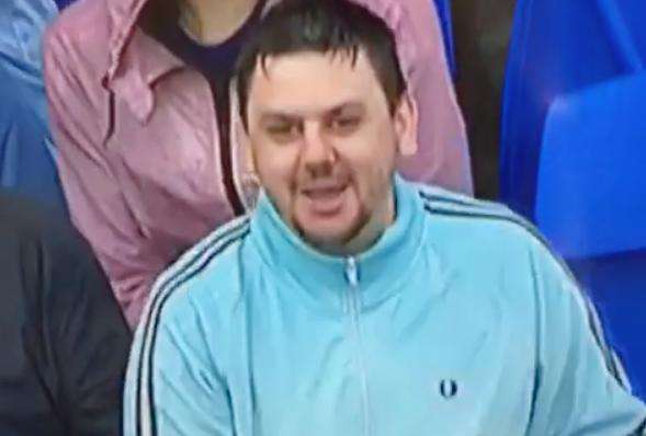 Vine : Quand un fan de Cardiff tente un coup de tête