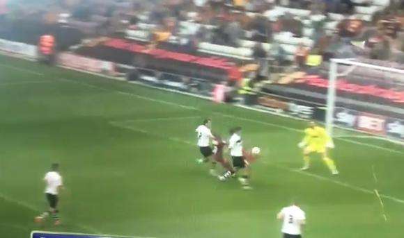 Vidéo : le but de la délivrance du fils d&rsquo;Andy Cole