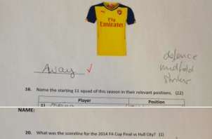 Il teste sa copine avec un quiz sur Arsenal