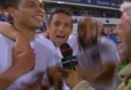 Vine : «<span style="font-size:50%">&nbsp;</span>Champion mon frère<span style="font-size:50%">&nbsp;</span>»