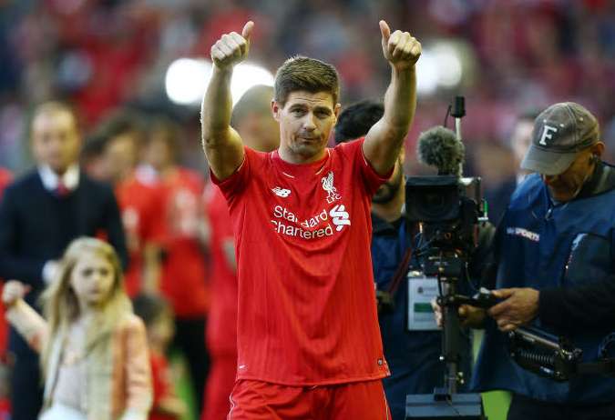 Gerrard refuse de signer un autographe