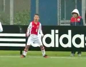 Vidéo : les jeunes de l&rsquo;Ajax imitent Ronaldo