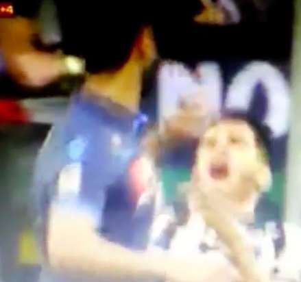 Le coup de boule de Britos