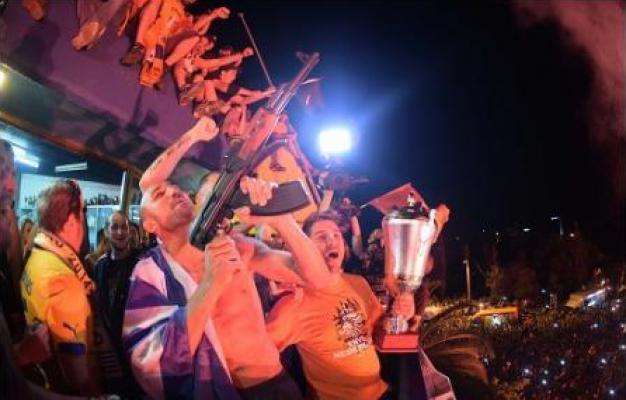 Djebbour fête le titre avec une arme