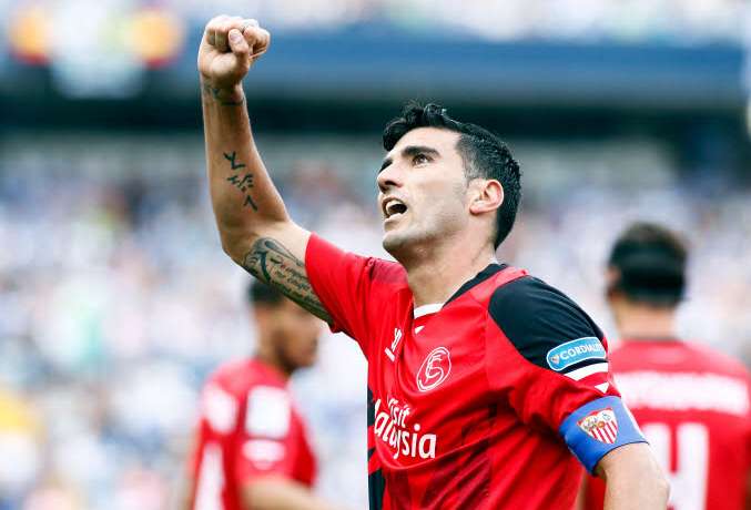 Reyes prolonge à Séville