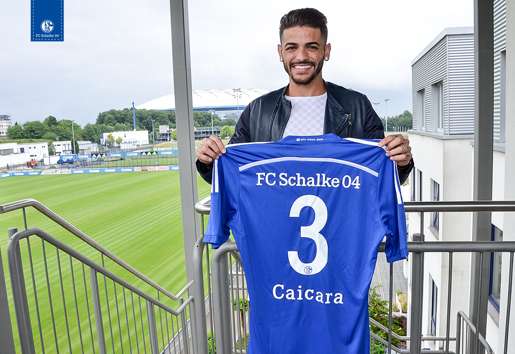 Un latéral brésilien à Schalke
