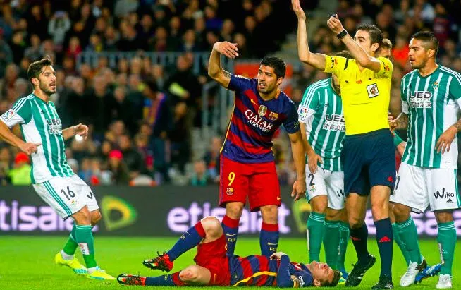 Lionel Messi est plâtré