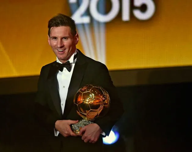 Des crampons «<span style="font-size:50%">&nbsp;</span>spécial Ballon d’or<span style="font-size:50%">&nbsp;</span>» pour Lionel Messi