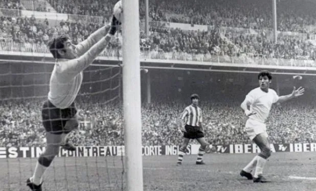 Deusto, de la Roja à la rue