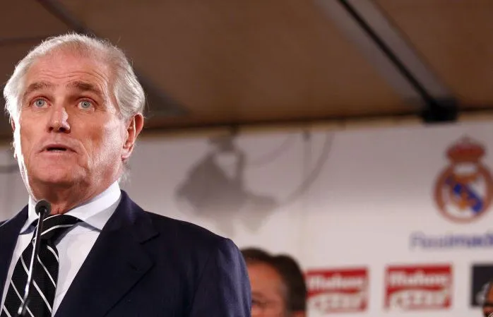 «<span style="font-size:50%">&nbsp;</span>Zidane a l&rsquo;ombre de Mourinho dans son dos<span style="font-size:50%">&nbsp;</span>»