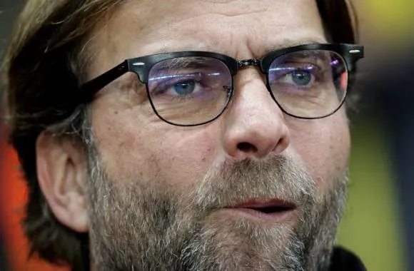 Jürgen Klopp en a cassé ses lunettes