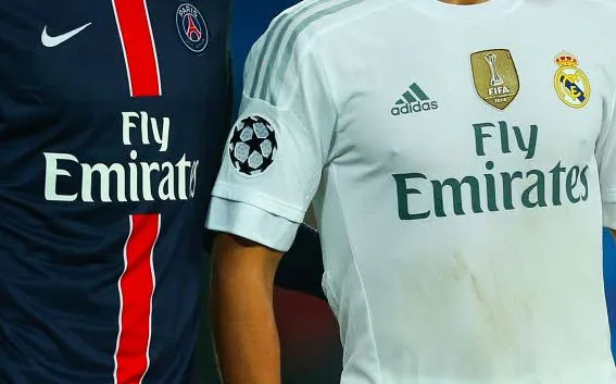 Le maillot aux 32 sponsors