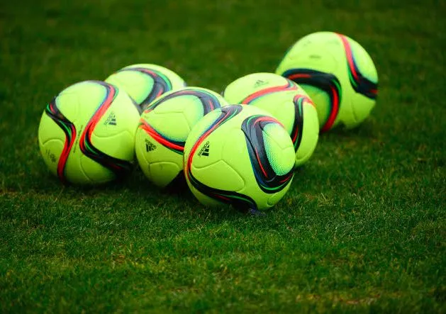 Un ballon flashy pour la saison prochaine en Premier League ?