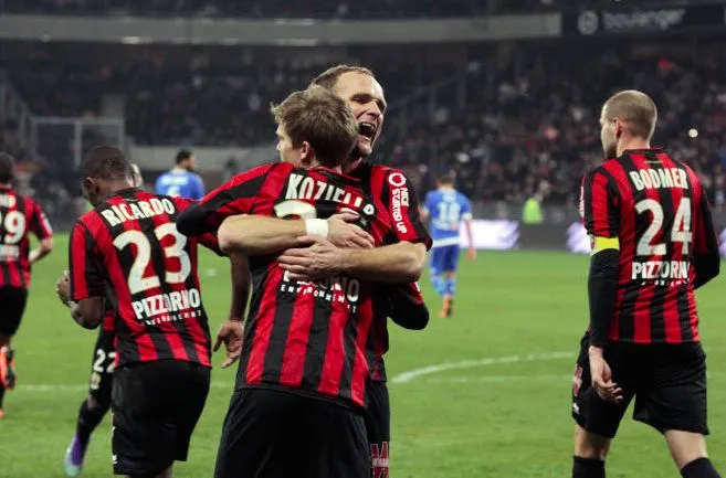 La banderole pleine d&rsquo;amour des Niçois