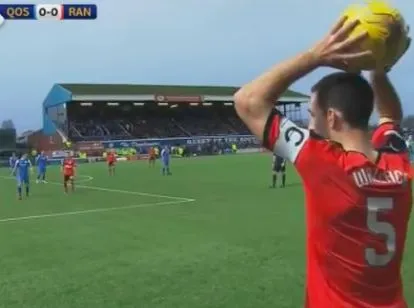 Le but de fou d’un joueur des Rangers